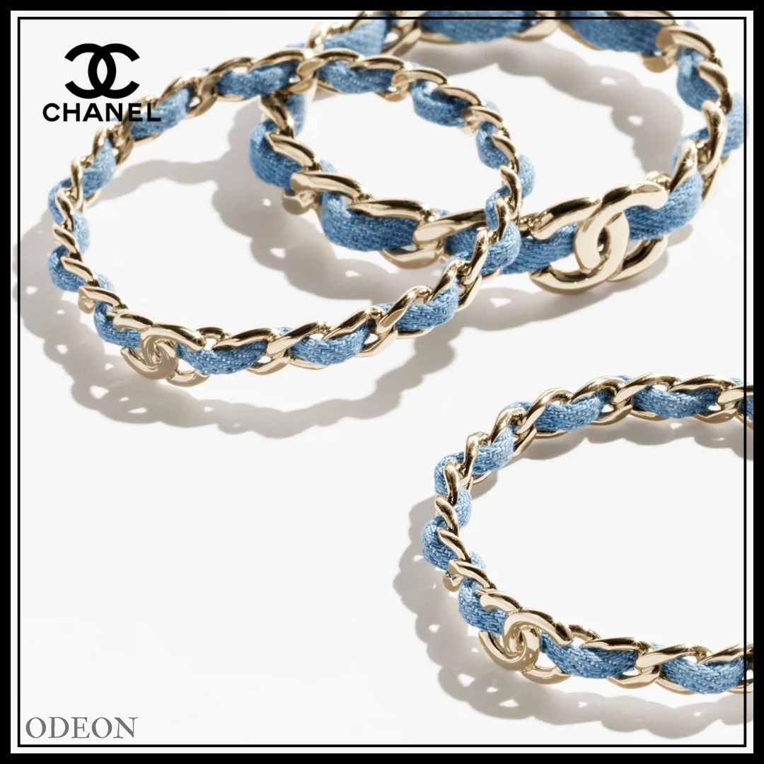 *モードなブレスレット*【CHANEL】CCロゴ 3連 チェーン バングル