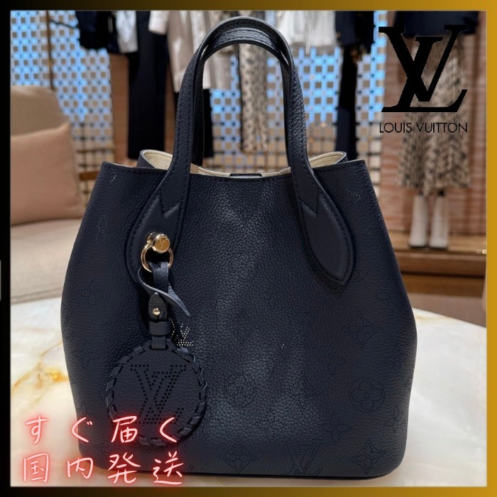 【様々なシーンで活躍 /ネイビー】Louis Vuitton ブロッサムPM