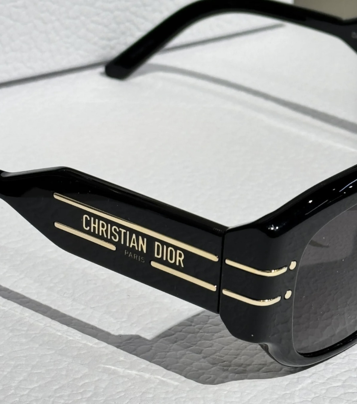《大人気★即発★》DIOR Signature サングラス