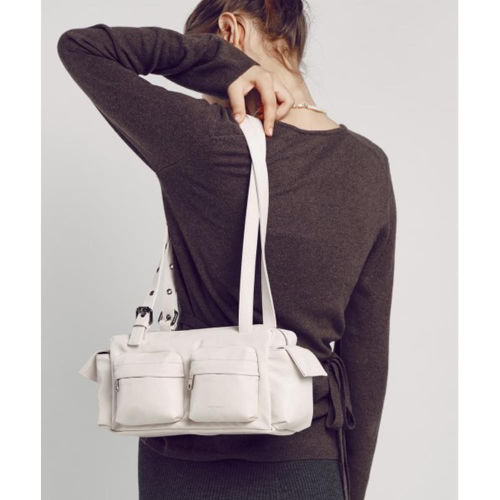 ★SAMO ONDOH★ Pocket Utility Bag M nappa ivory SMO_B01493
