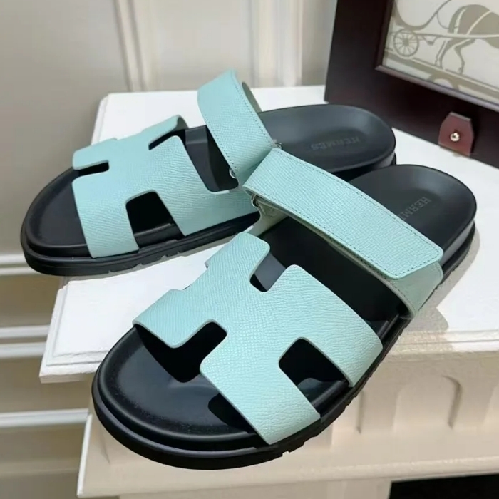 HERMES エルメス シプレ サンダル《ブルー・クリスタル》