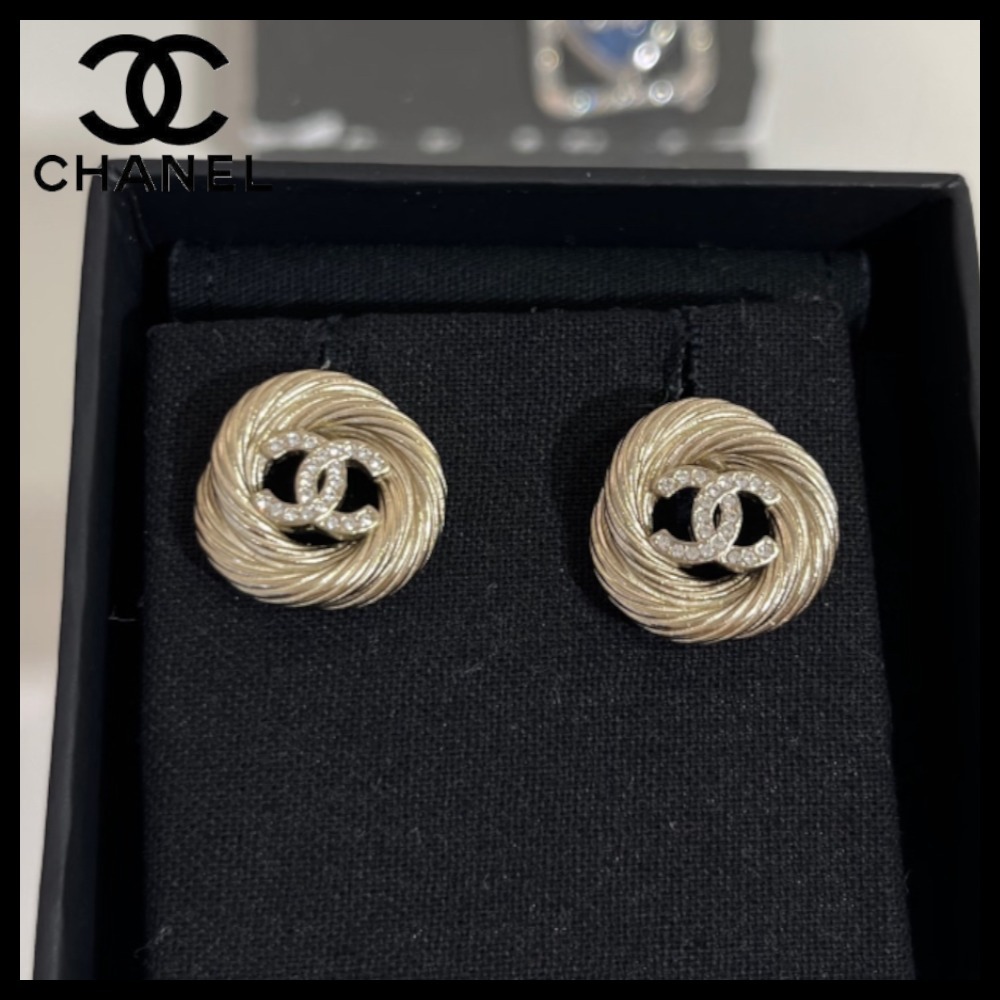 【ご褒美にぴったり♪】CHANEL ピアス