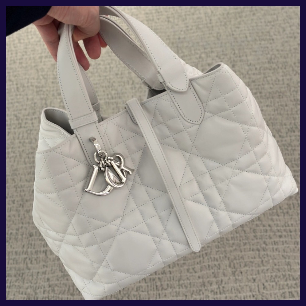 【荷物が多い日も安心♪】Dior トートバッグ