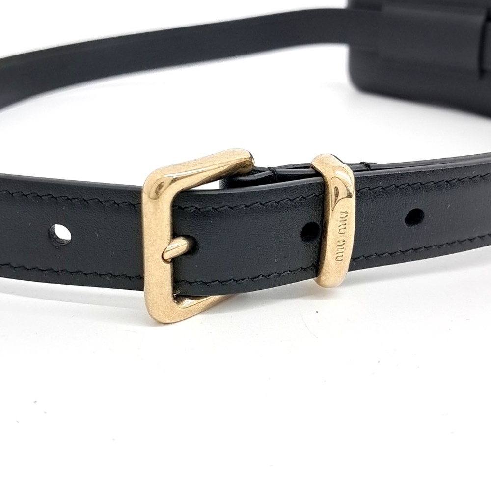 《Miu Miu》ベルトバッグ 中古