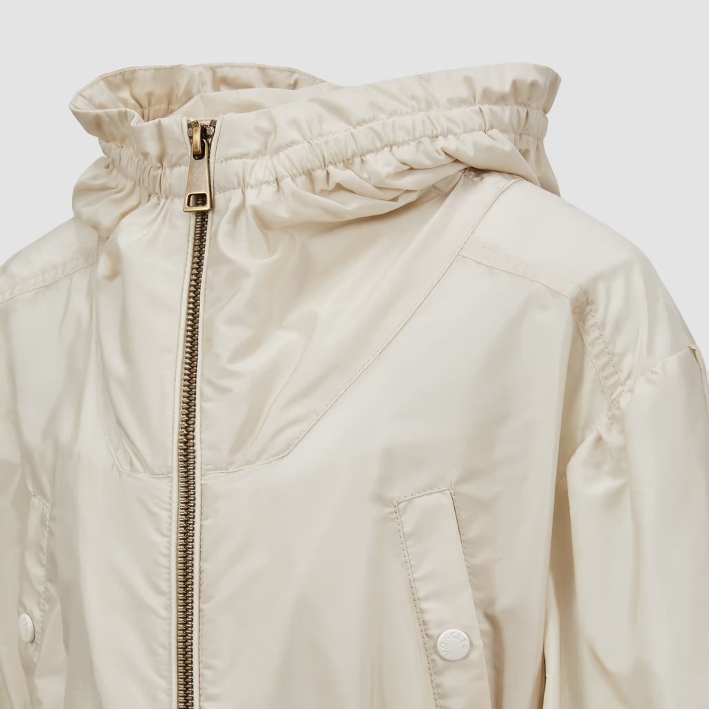 【MONCLER】大人もOK!\"Bessie\"フード付き撥水ロゴジャケット/2色