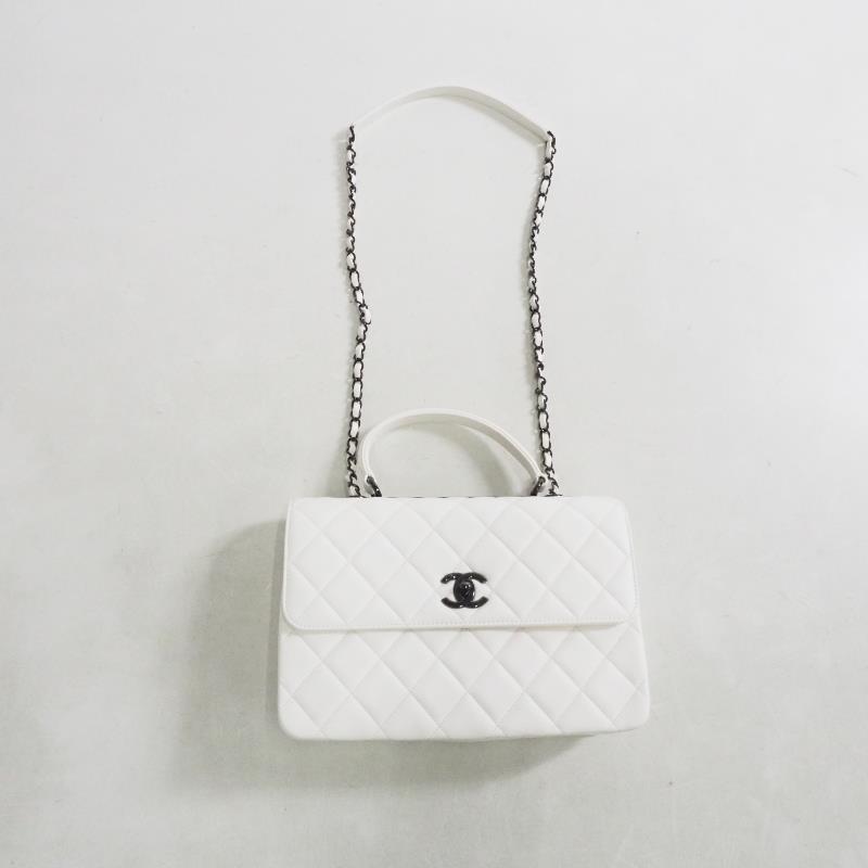 CHANEL(ショルダーバッグ・ポシェット)