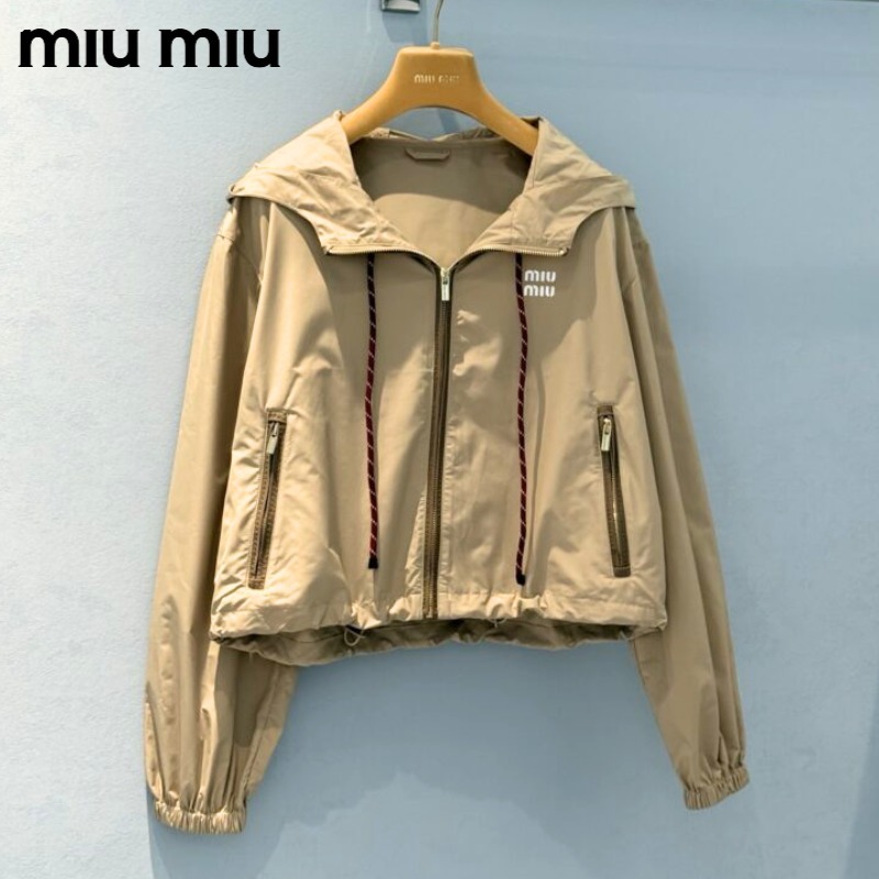 MiuMiu ミュウミュウ ブルゾンジャケット ロゴ フード付き
