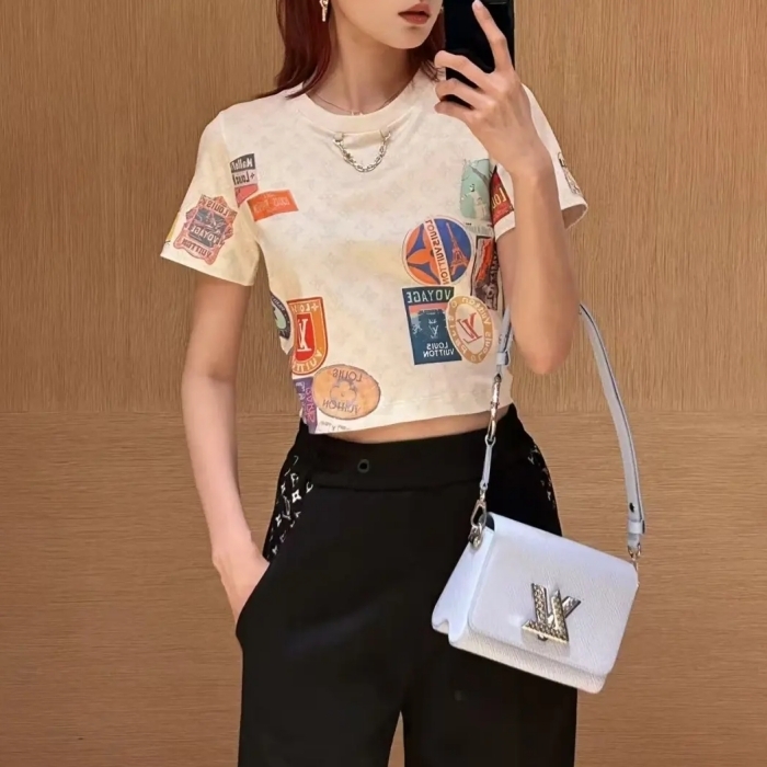 《LVロゴ》Louis Vuitton マヒナパッチプリントクロップドトップ