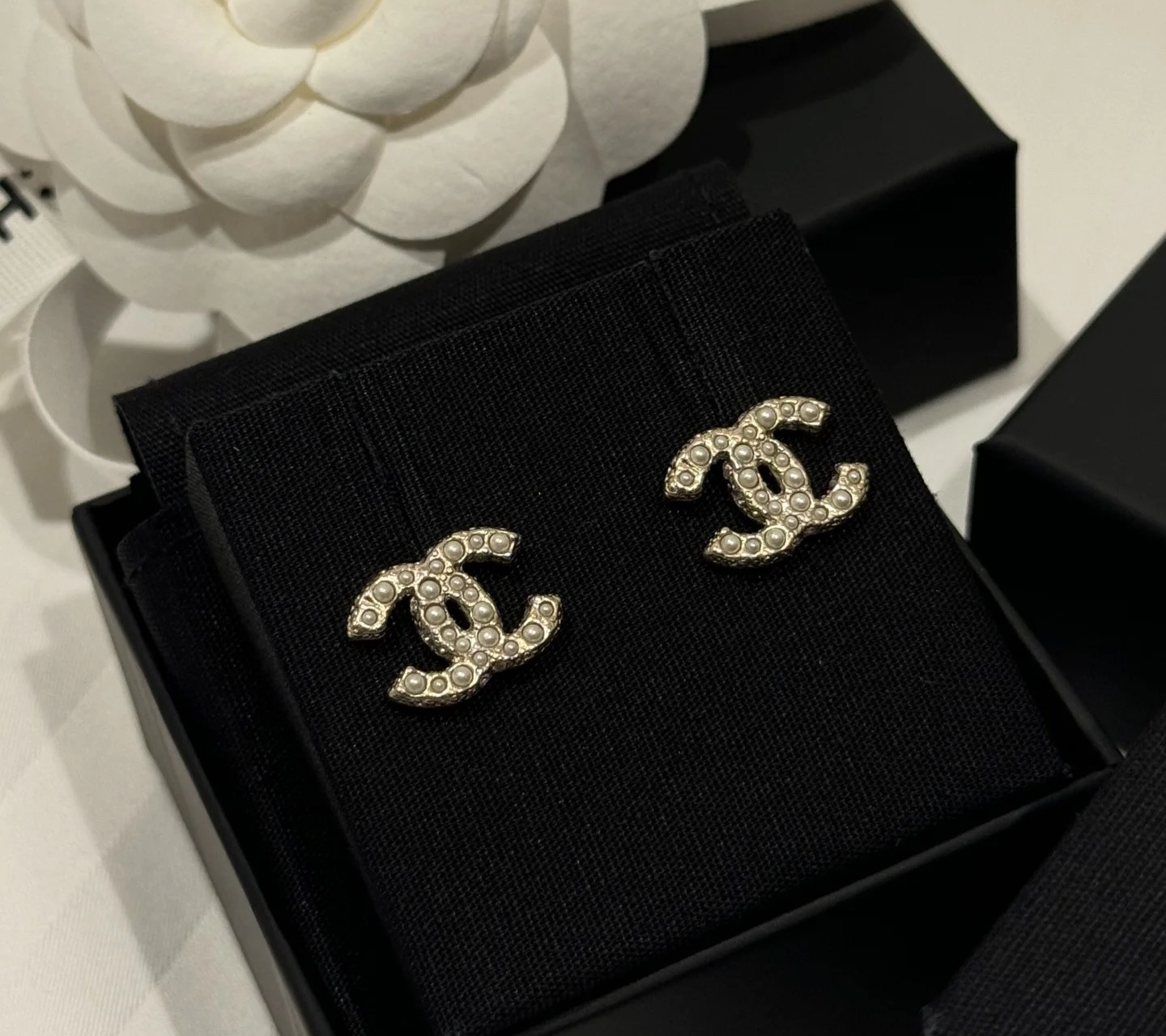 《大人気♡再入荷♡》CHANEL ピアス CCマーク パール