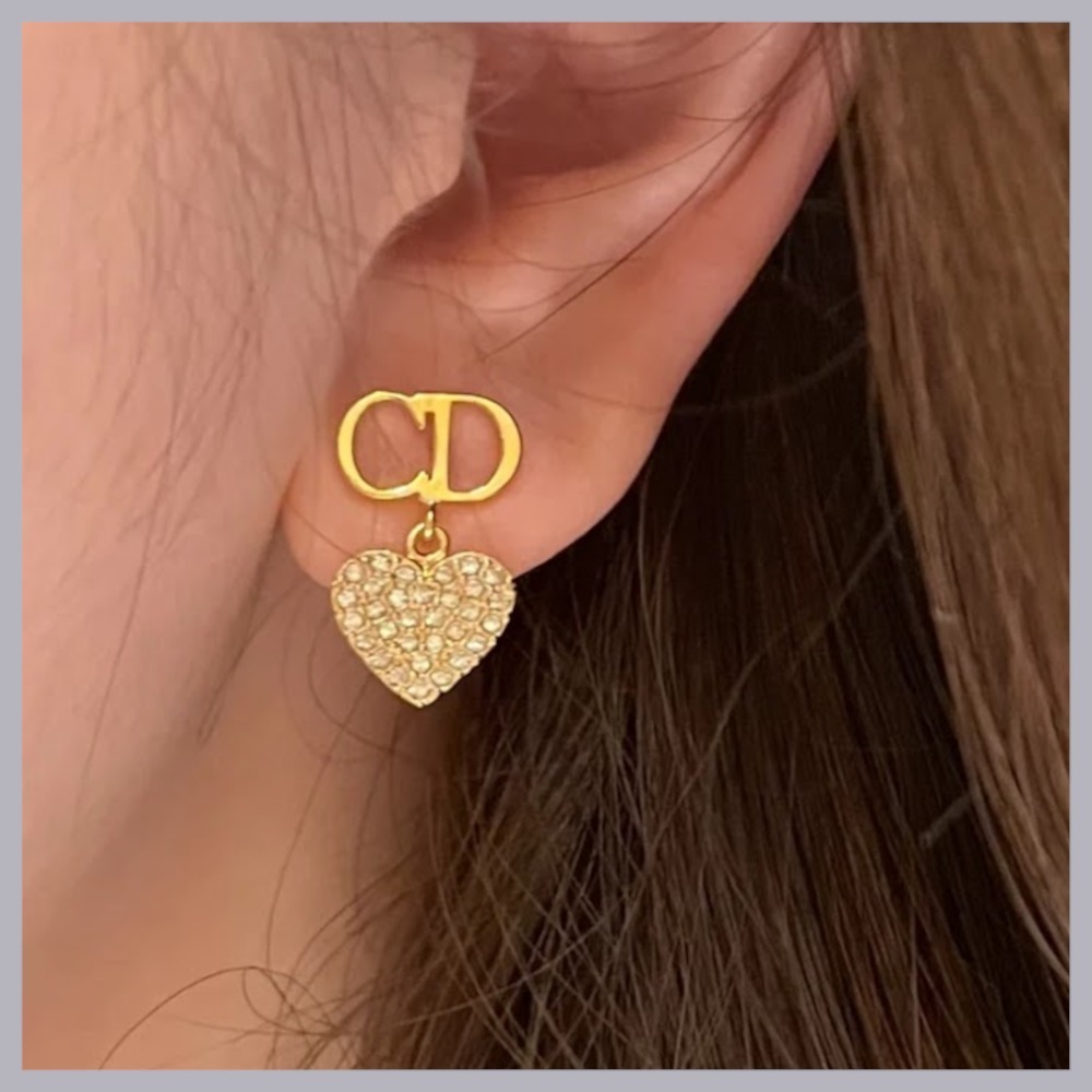 【キラキラハートが可愛い♪】dior   ピアス
