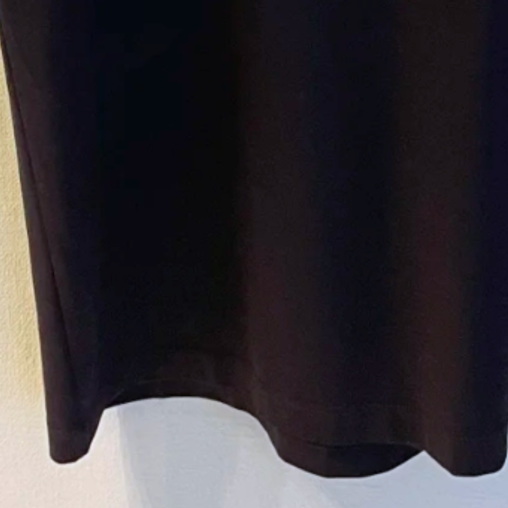 《大人カジュアル》【PRADA】ロゴ入りストレッチコットンTシャツ