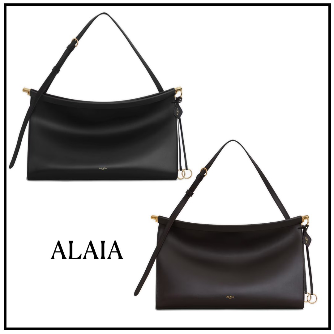 【ALAIA直営店】SAC LE CLICK EAST WEST LARGE EN CUIR