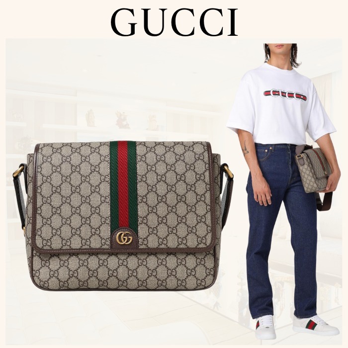白Tに GUCCI ショルダーバッグ ロゴ GG スプリーム オフィディア
