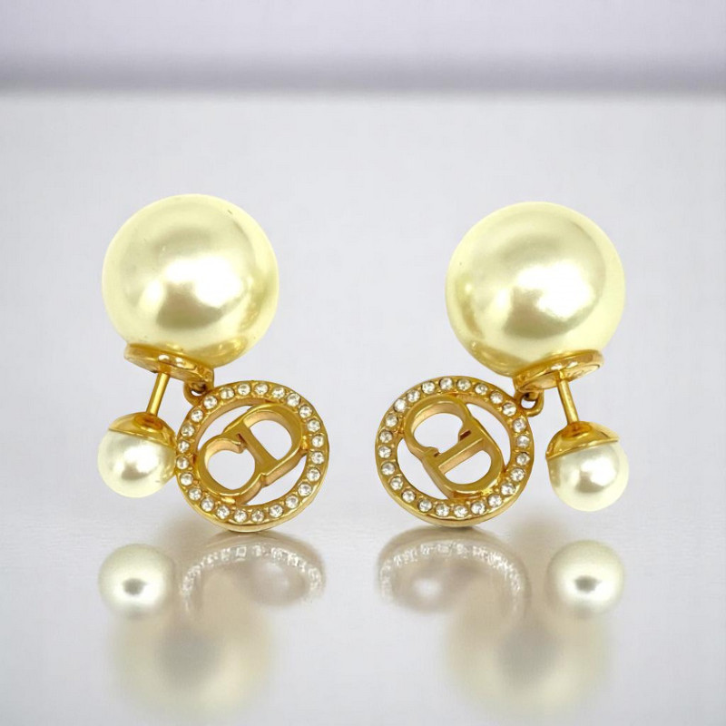 Dior Tribales フェイクパール ピアス【ランク：AB】