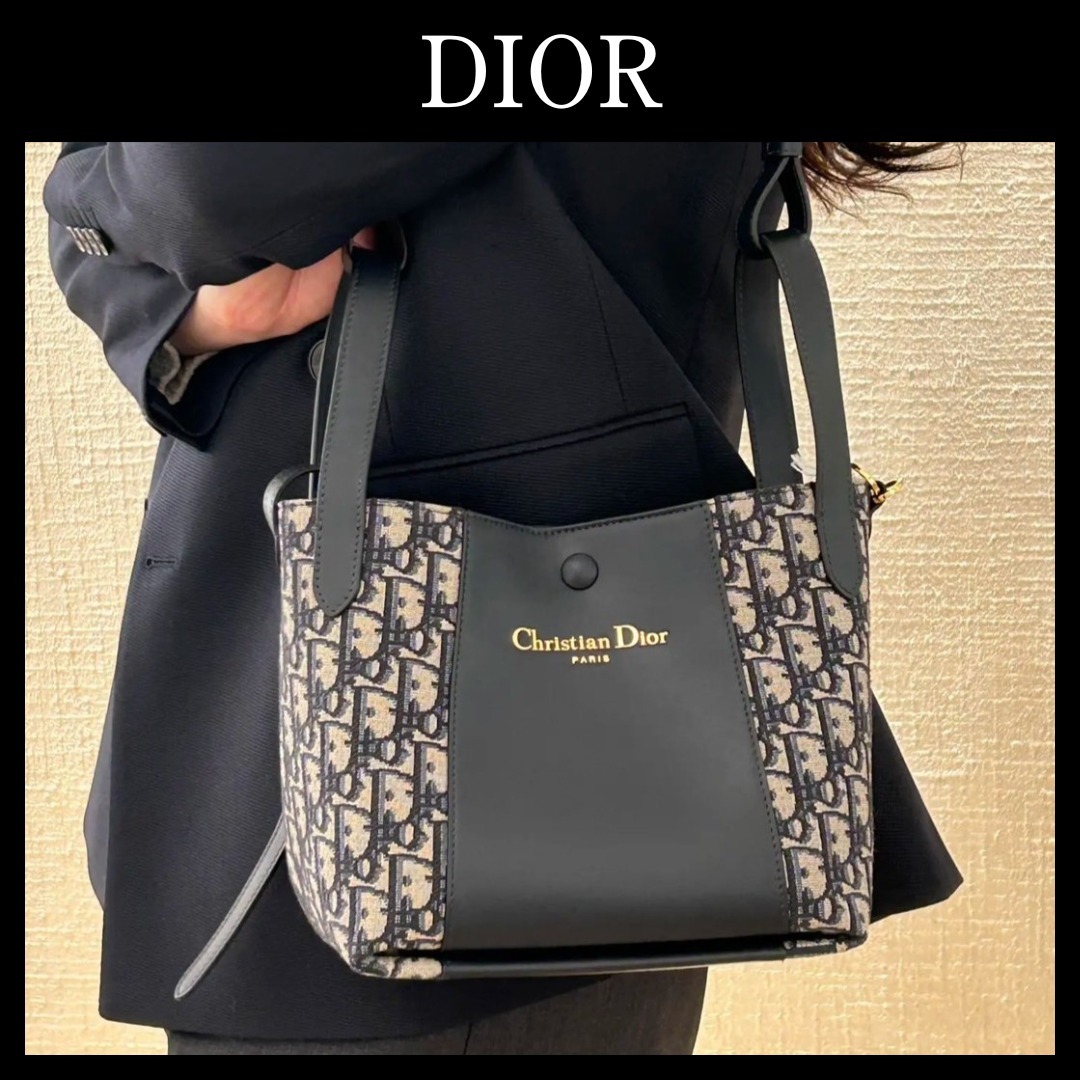 【Dior】国内発送♪ ２WAY Signature バケットバッグ スモール