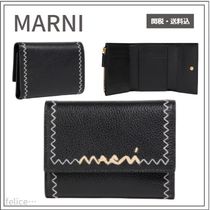 【Marni】ロゴ刺繍 レザー ジップウォレット ‐3色 *送料込 MARNI】ぺブル加工レザー ウォレット 刺繍 (MARNI/折りたたみ