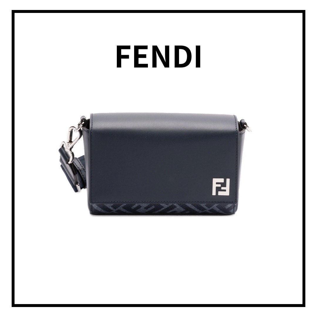 FENDI モノグラム スクエア メッセンジャーバッグ