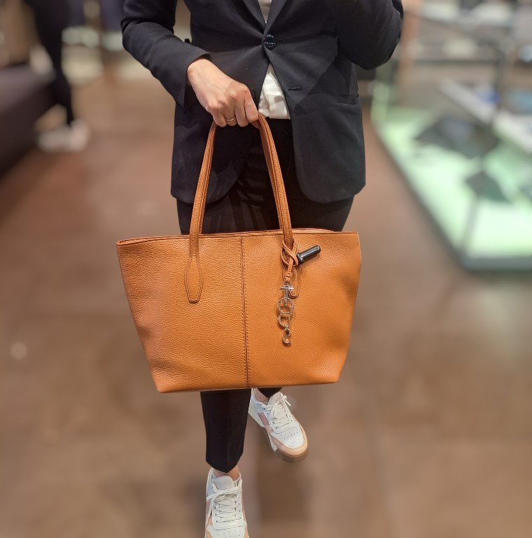 ☆Finalセール☆TOD’S ANQ SHOPPING BAG