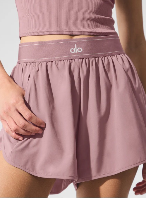 ベストセラー】☆alo Yoga☆ マッチポイントショートパンツ