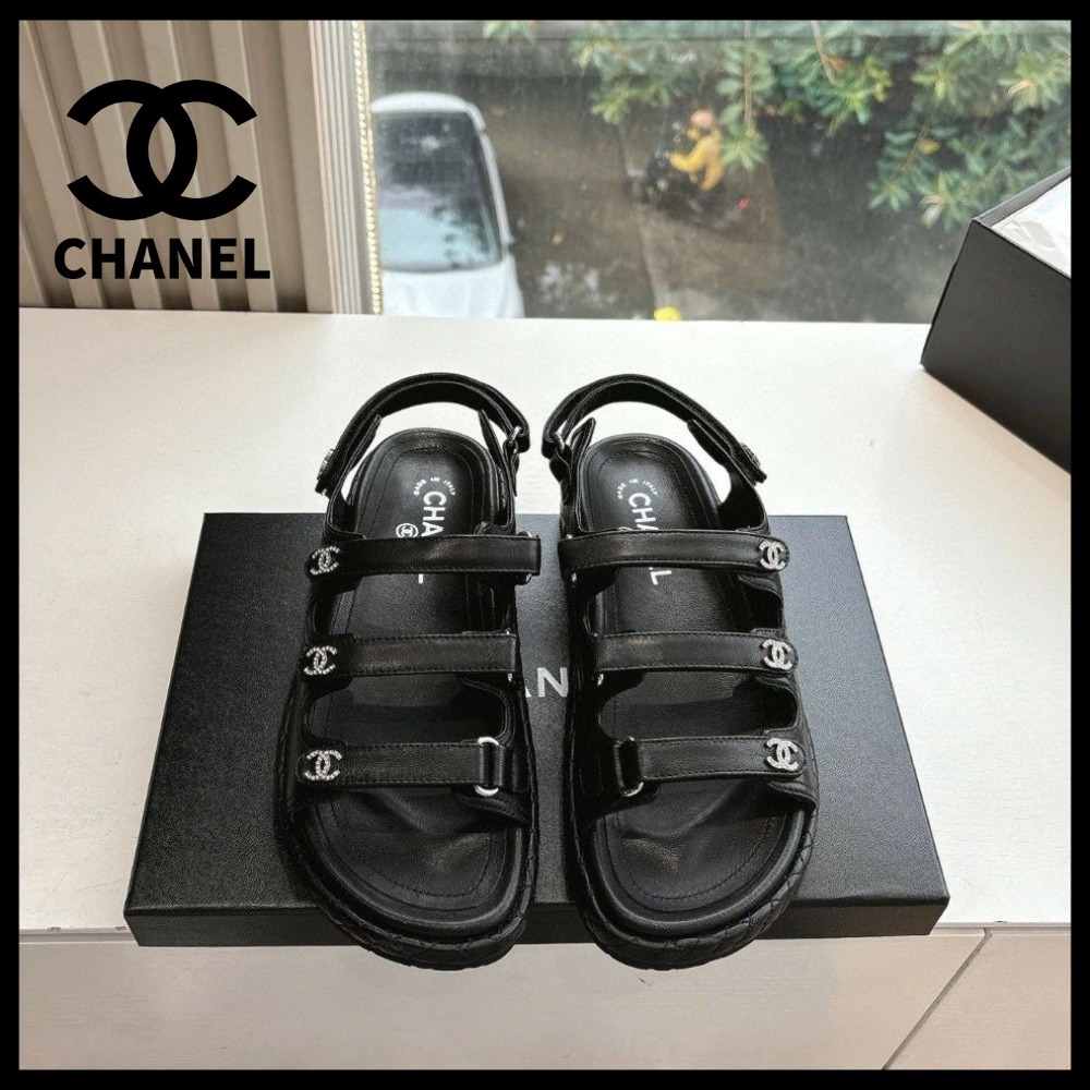 CCロゴが煌めく★旬顔ブラック【CHANEL】サンダル
