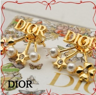 顔周りを華やかに♡Dio(r)evolution ピアス