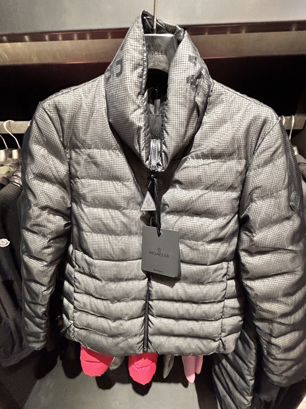 ♪直営アウトレット♪Moncler Onoz ショートダウン