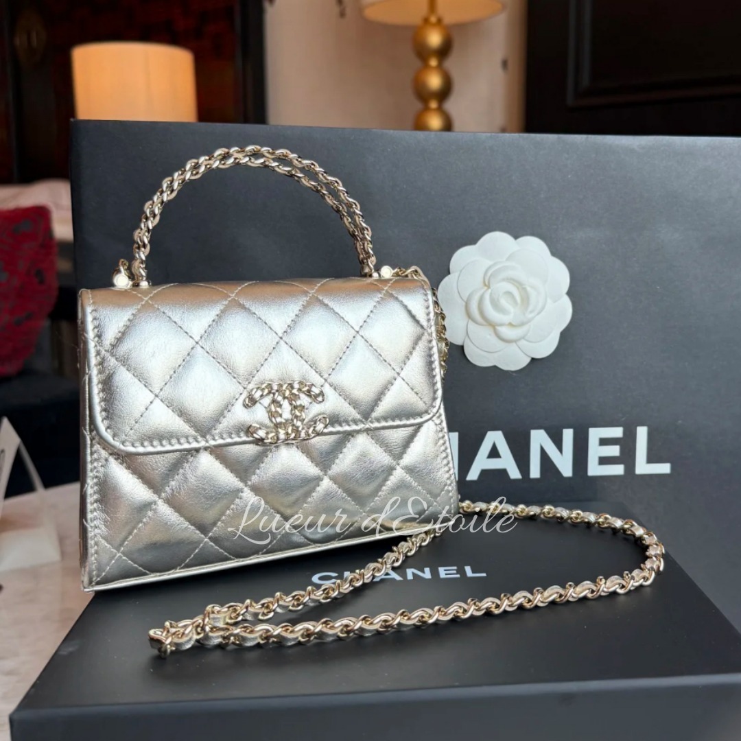 【パーティに最適】CHANEL ショルダーバッグ マイクロ パーティに最適】CHANEL ショルダーバッグ マイクロ 25S バッグ