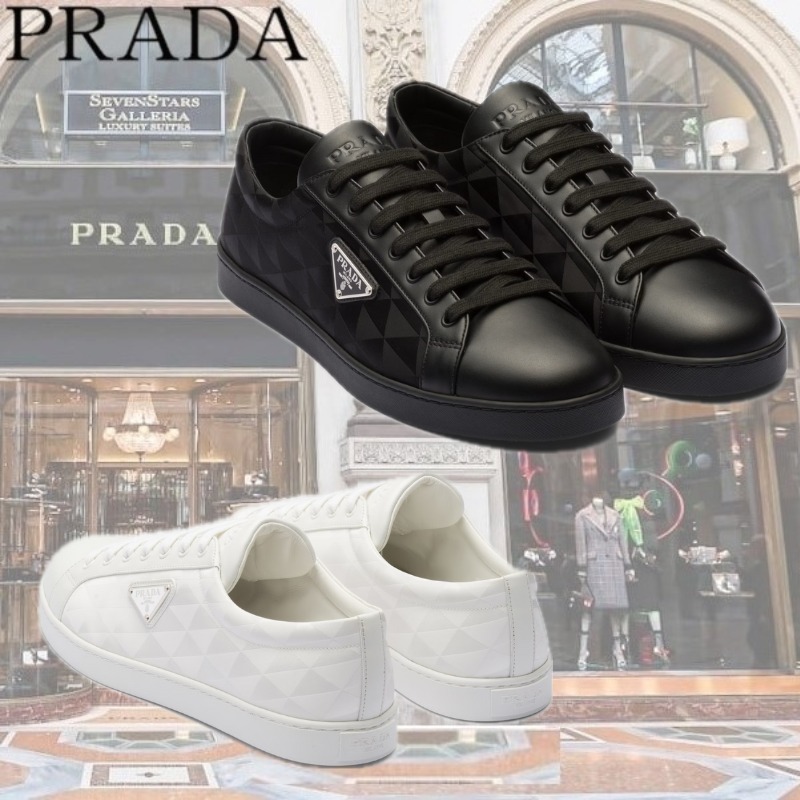 【PRADA】レザーとRe-Nylonスニーカー