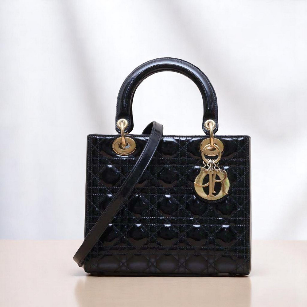 クリスチャンディオール LADY DIOR ミディアムハンドバッグ