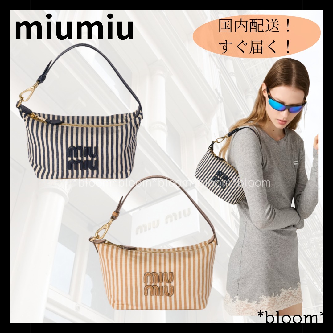 関税込み♪《miumiu》ロゴ付 ジャカードファブリック ポーチ