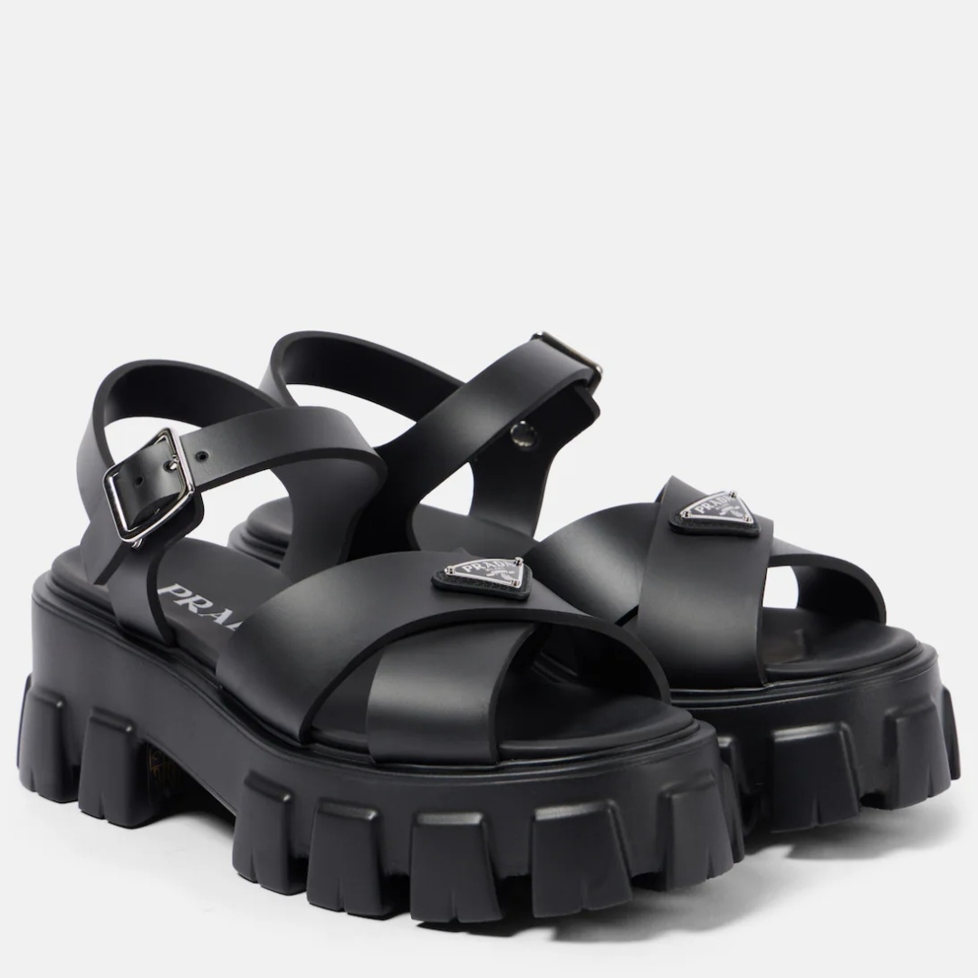 Prada プラダ＊モノリスプラットフォームサンダル