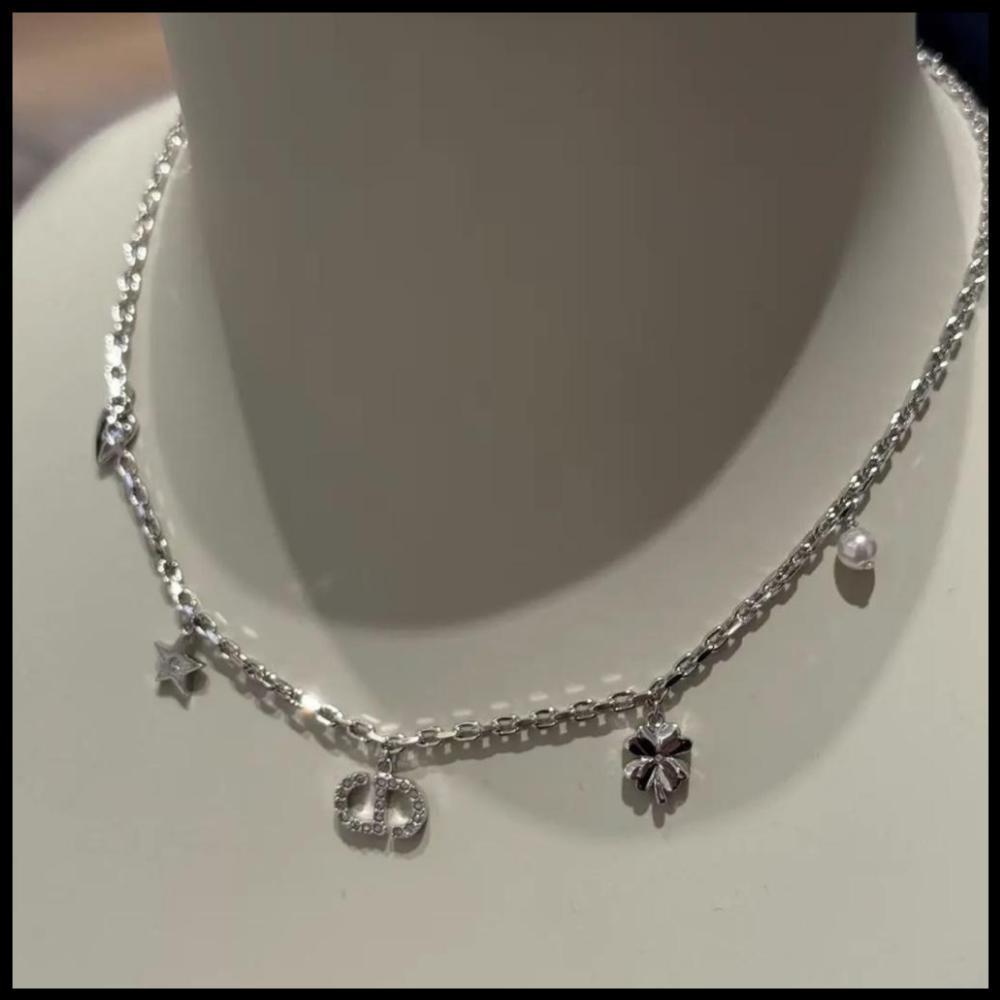 【首元が煌めく★】DIOR ネックレス