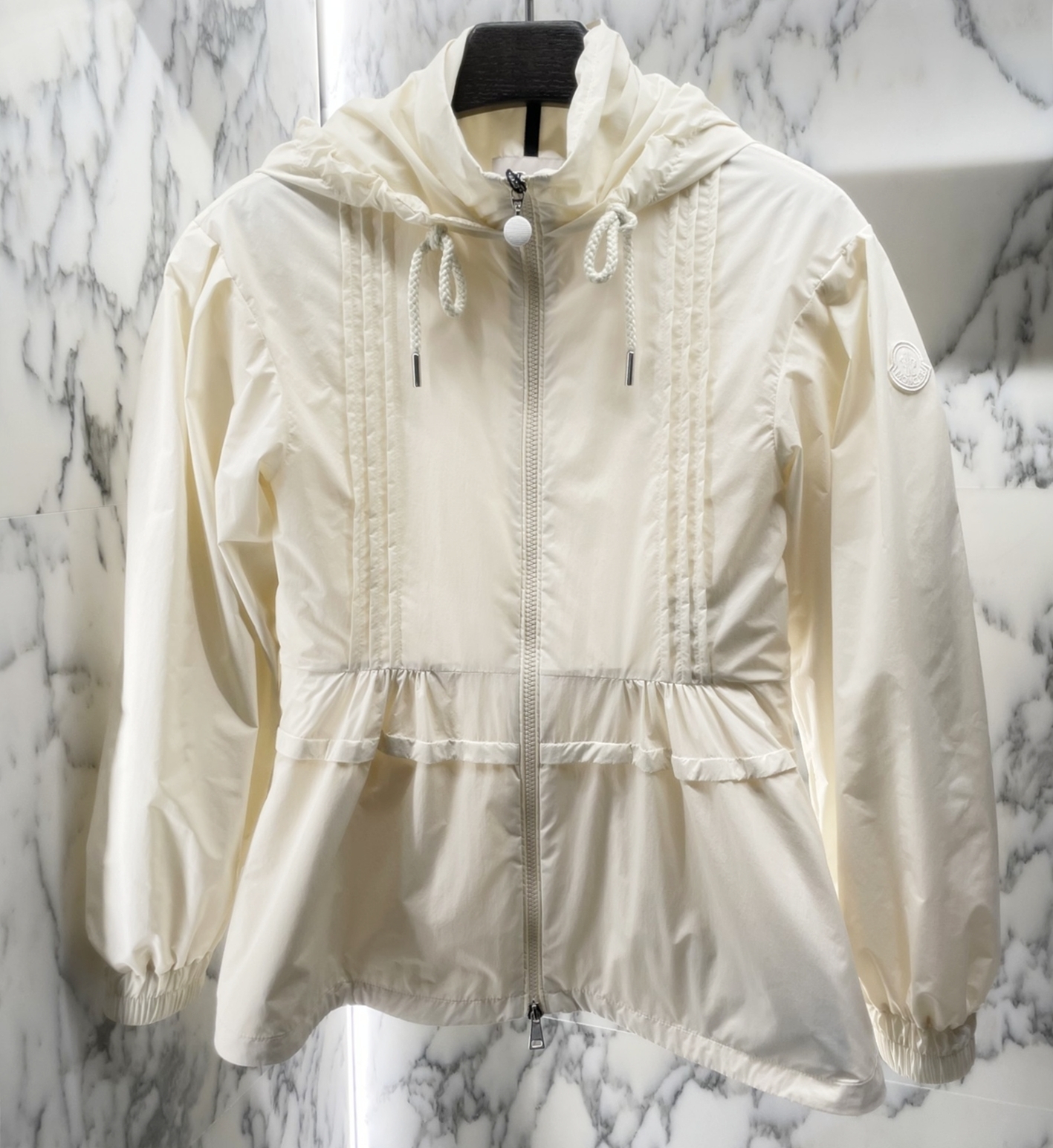 MONCLER★フレアシェイプ パーカー VABRE★2色展開・関税込み MONCLER☆フレアシェイプ パーカー VABRE☆2色展開・関税込み