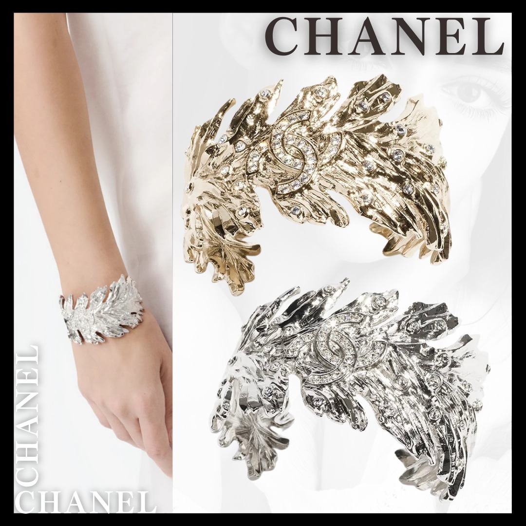 25SS【フェザーとCCロゴがゴージャス】◆CHANEL◆バングル