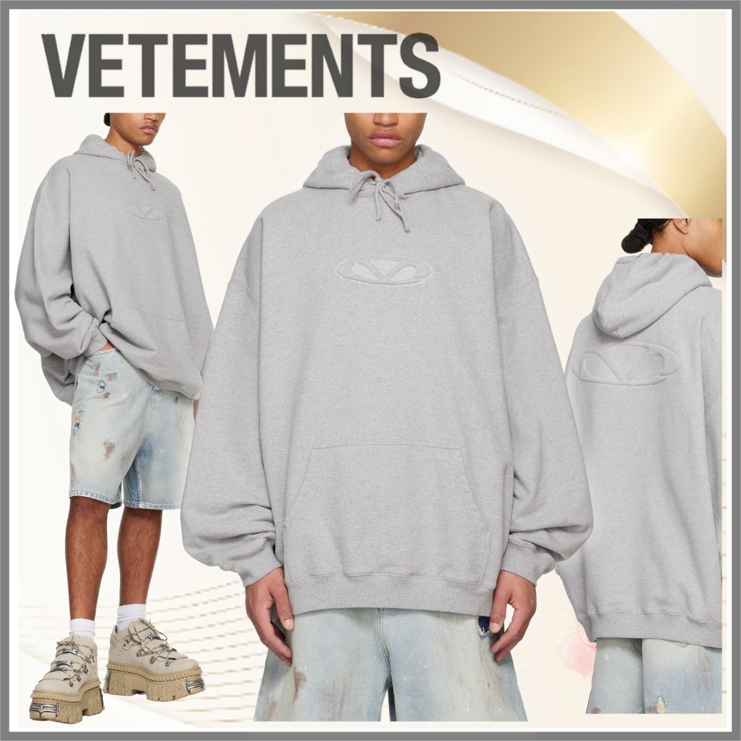 【VETEMENTS】グレー 3D オーバル ロゴ オーバーサイズ フーディ