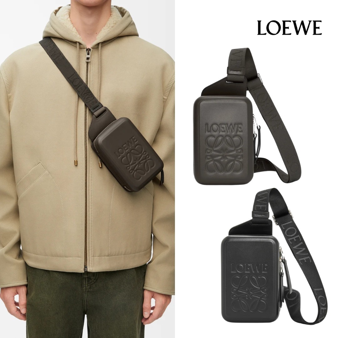 LOEWE モールドスリング