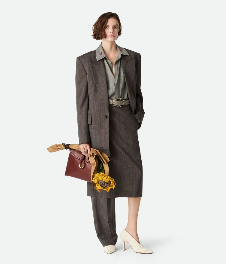 新作【Bottega Veneta】ウール ストライプ スカート パンツ 新作【Bottega Veneta】ウール ストライプ スカート パンツ