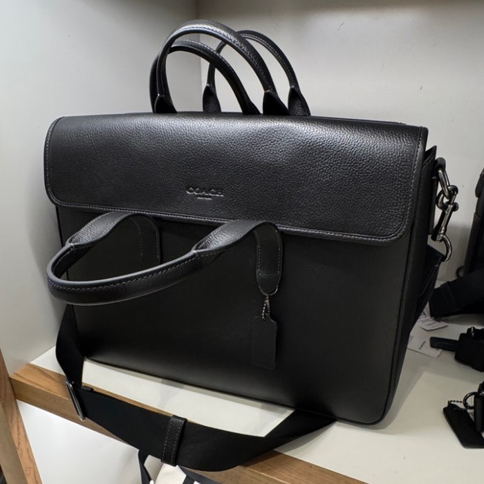 【COACH】ビジネスシーンを格上げ ♪ サリバン ポートフォリオ