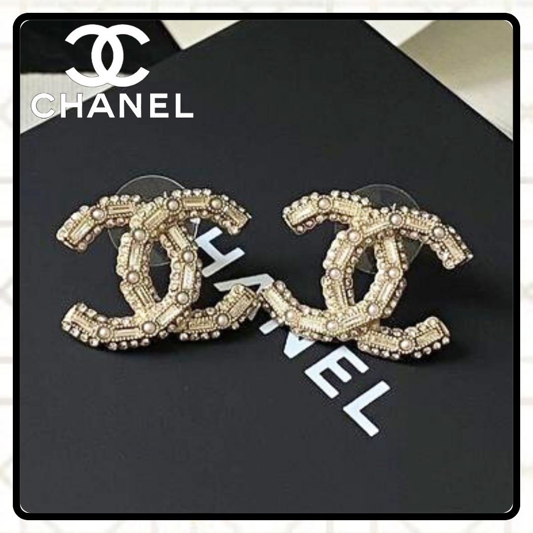 【コーデを豪華に仕上げる♪】CHANEL ピアス