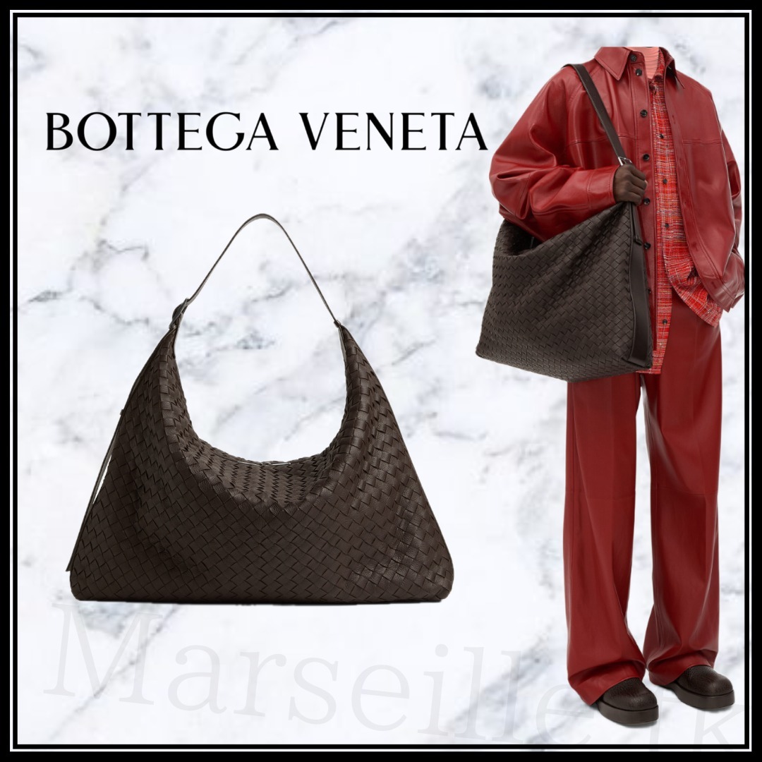 BOTTEGA VENETA ラージ トラベラー ホーボーバッグ 806976V4TD1