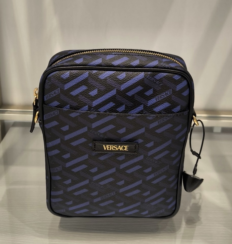 【VERSACE】コーティングキャンバス クロスボディ