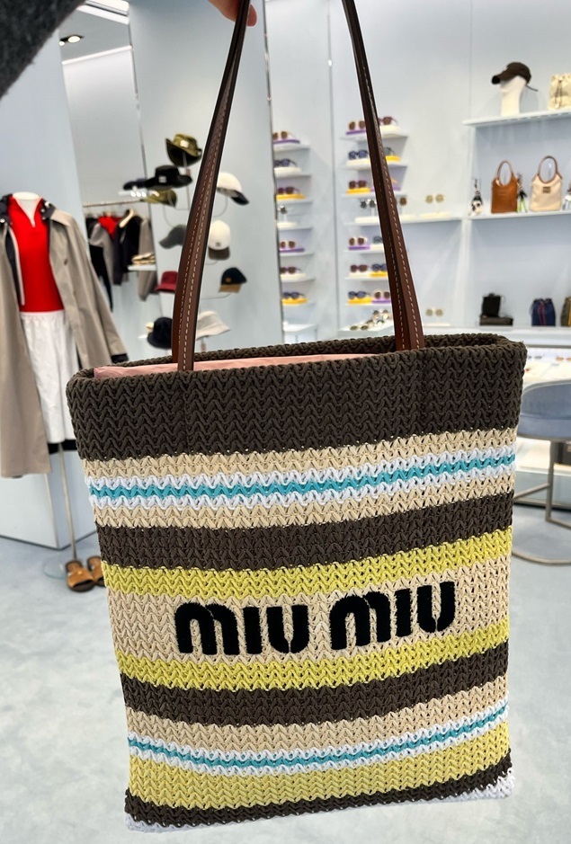 トートバッグ MIU MIU 5BG248_2DO3_F04EL RAFFIA EFFECT WOVEN TOTE BAG