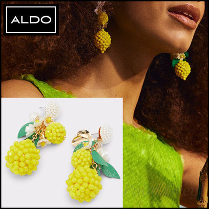 【ALDO】上品 ★ お洒落 ★ 揺れる・フラワーモチーフ ★ ピアス 花 ALDO(アルド) ピアス(レディース) - 海外通販のBUYMA