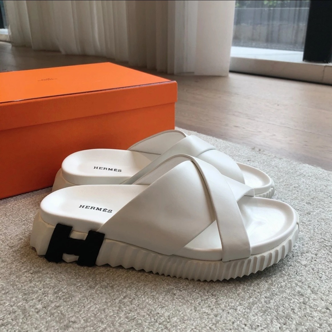 【大人の余裕】HERMES Infra 《インフラ》サンダル 3色
