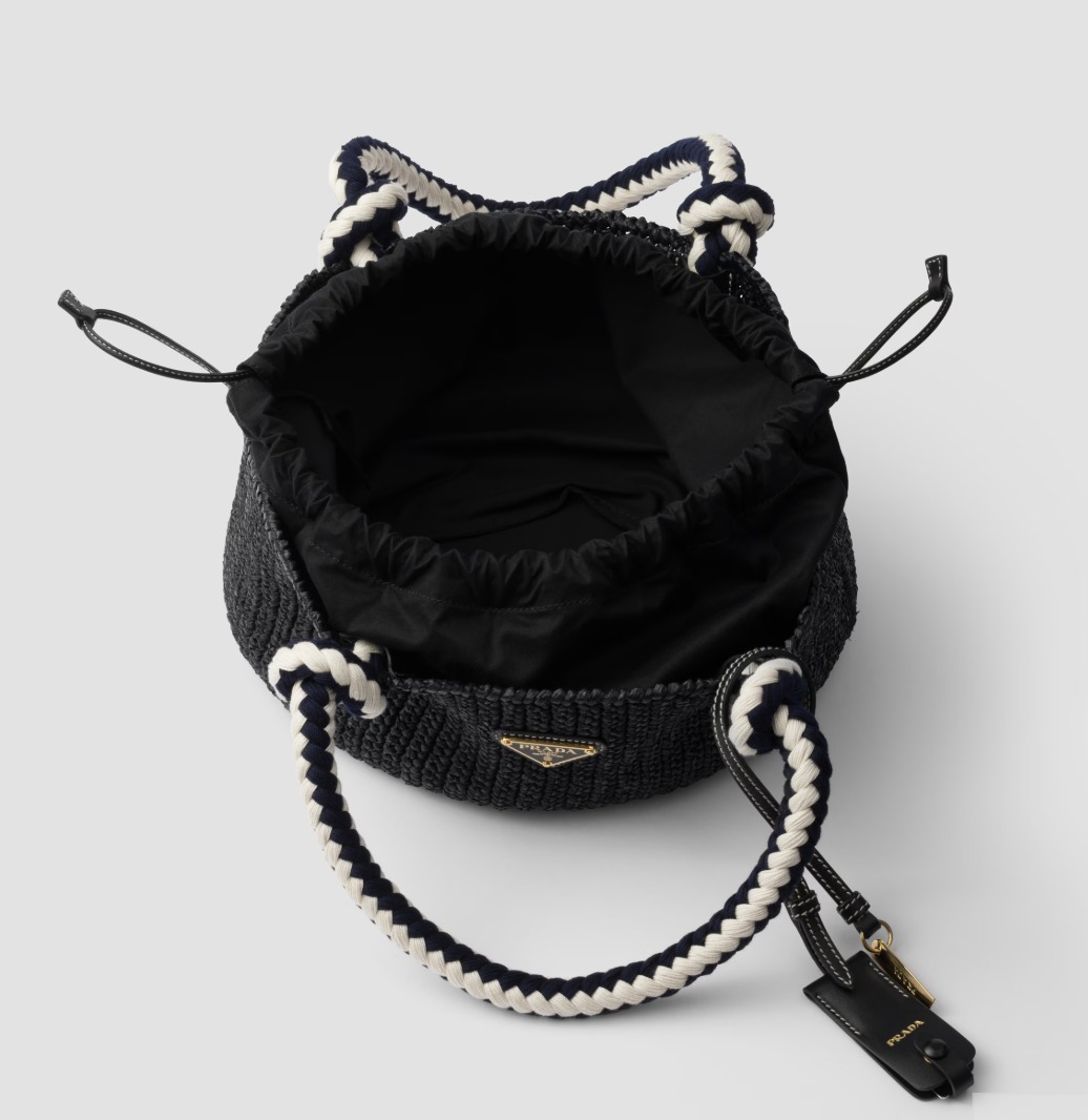 洗練されたクロシェ編み《PRADA》プチ ナチュラルクロシェバッグ