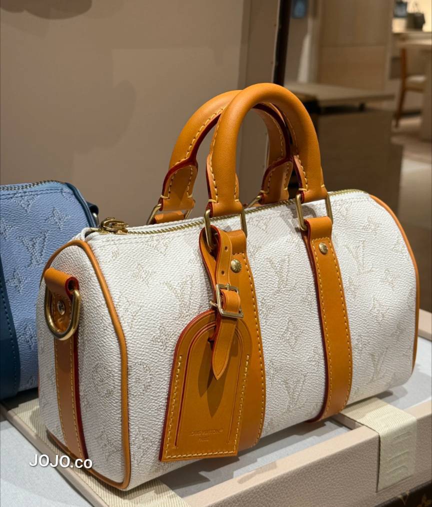 《レザー素材が上品♪》Louis Vuitton キーポル25