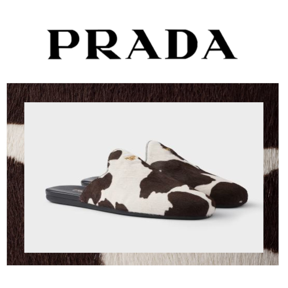 注目の新作♪【PRADA】プリントレザー ミュール