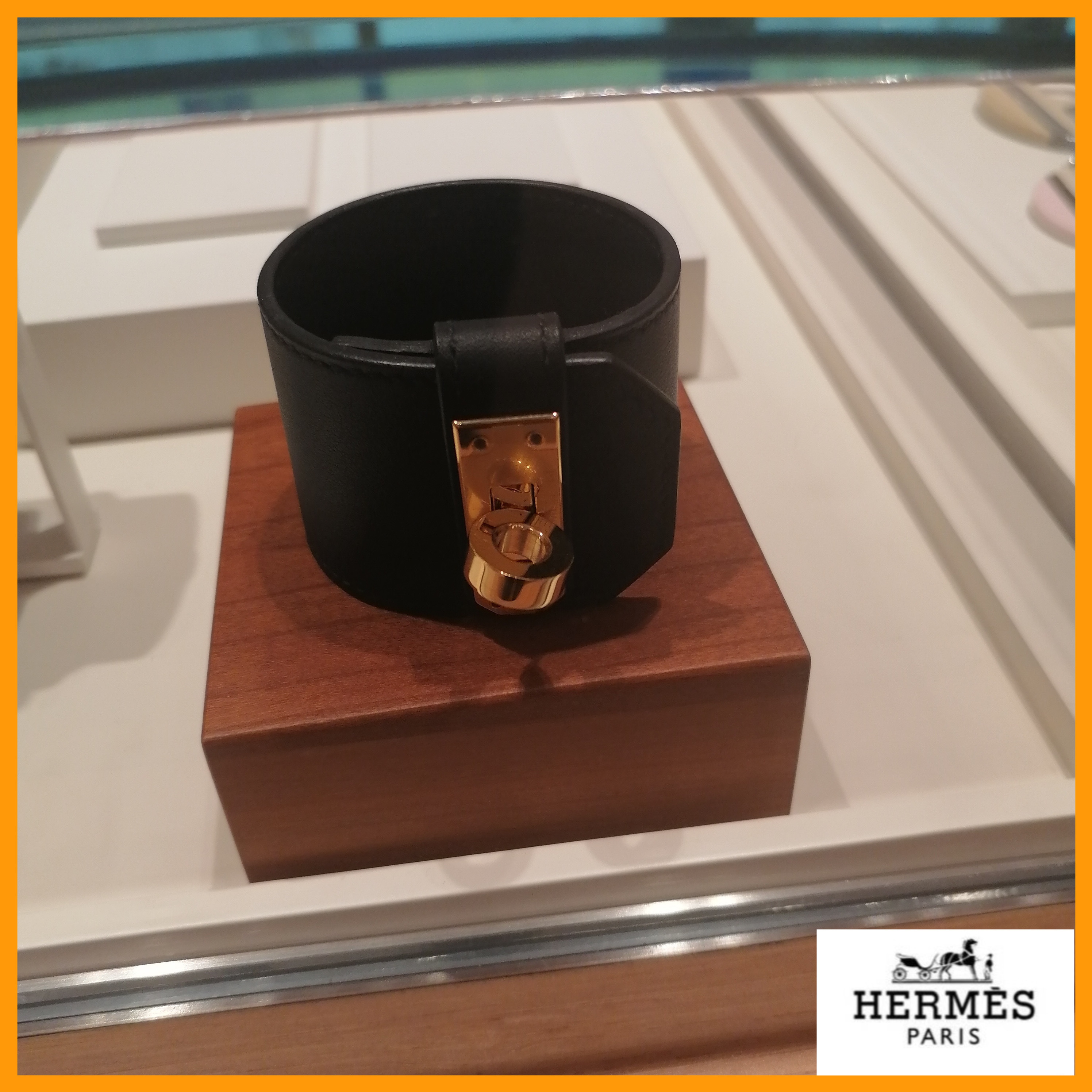 ◆HERMES◆ レザーブレスレット 《ケリー・ツイスト》 GM