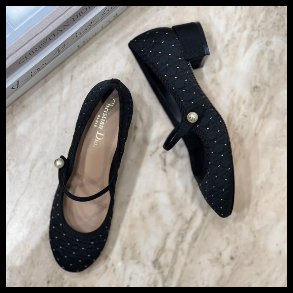 【タイムレスで美しいデザイン♪】Dior★Dior バレエパンプス