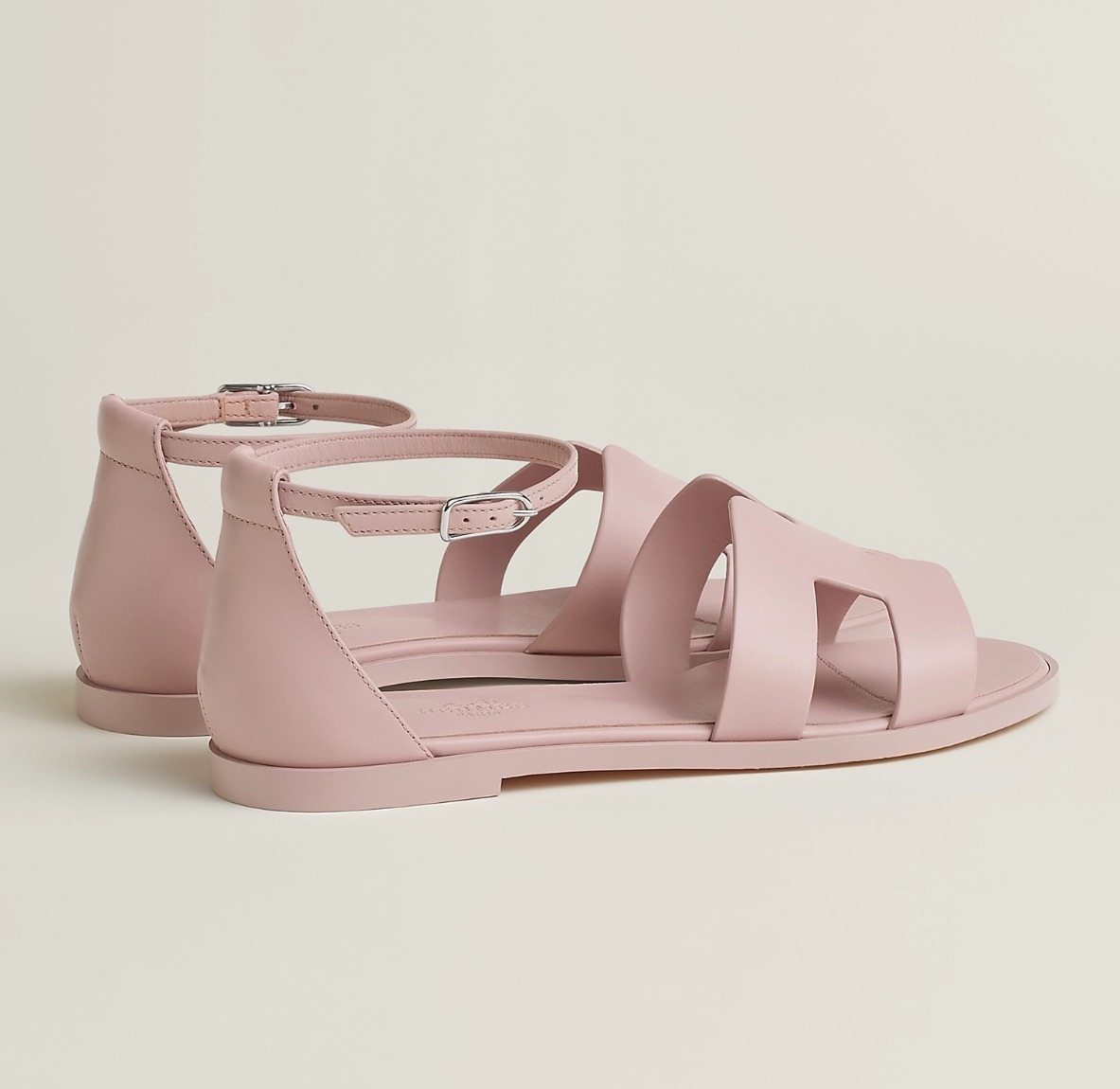 【大人可愛い♡】HERMES《 Santorini サンダル》